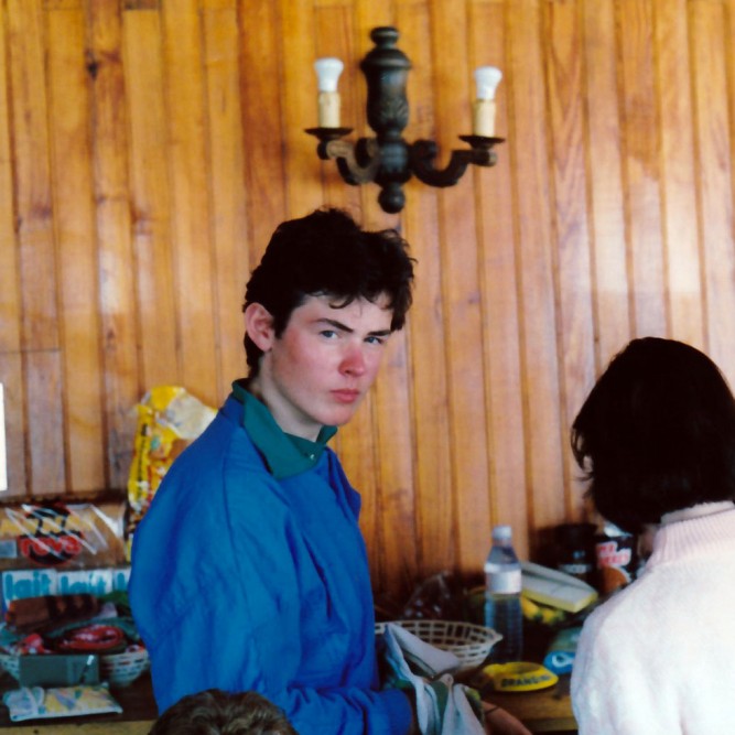 "Qu'est-ce que t'as ? Tu veux ma photo ?"